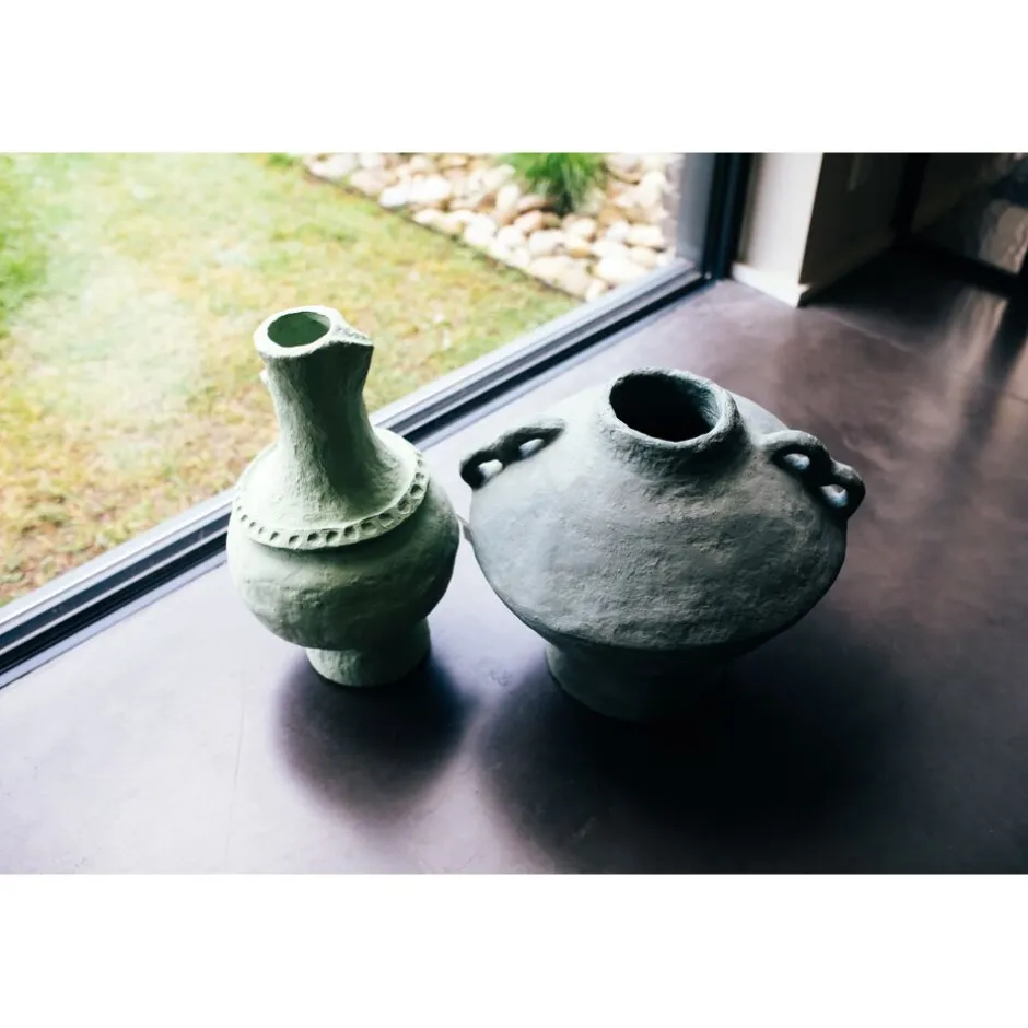 Pomax Objets De Décoration-MOMO - objet déco - papier mâché - DIA 30 x H 52,5 cm - vert pâle